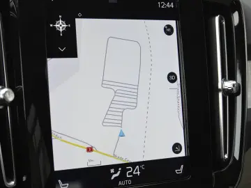 Volvo XC40 2.0 D3 AWD Geartronic Momentum Pro