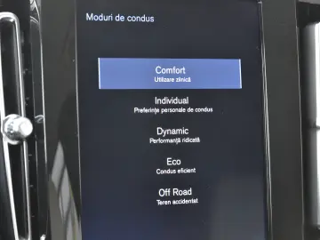 Volvo XC40 2.0 D3 AWD Geartronic Momentum Pro