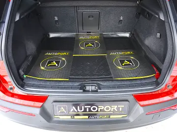 Volvo XC40 2.0 D3 AWD Geartronic Momentum Pro