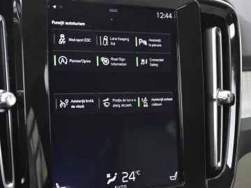 Volvo XC40 2.0 D3 AWD Geartronic Momentum Pro