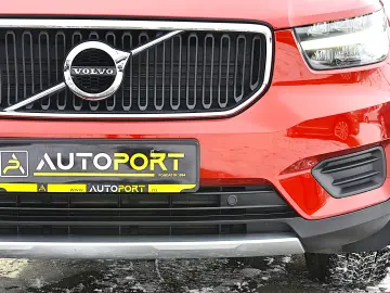 Volvo XC40 2.0 D3 AWD Geartronic Momentum Pro