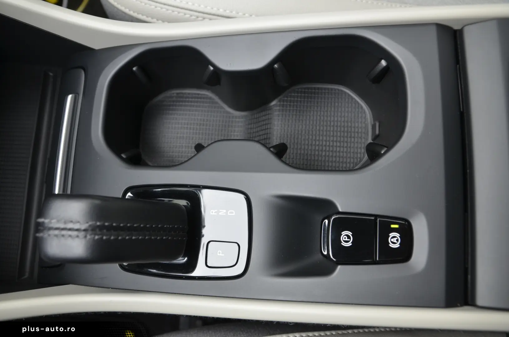 Volvo XC40 2.0 D3 AWD Geartronic Momentum Pro