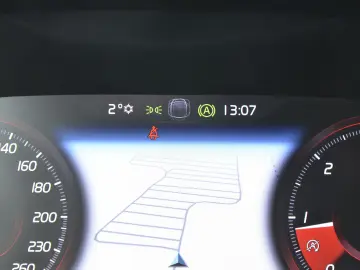 Volvo XC40 2.0 D3 AWD Geartronic Momentum Pro