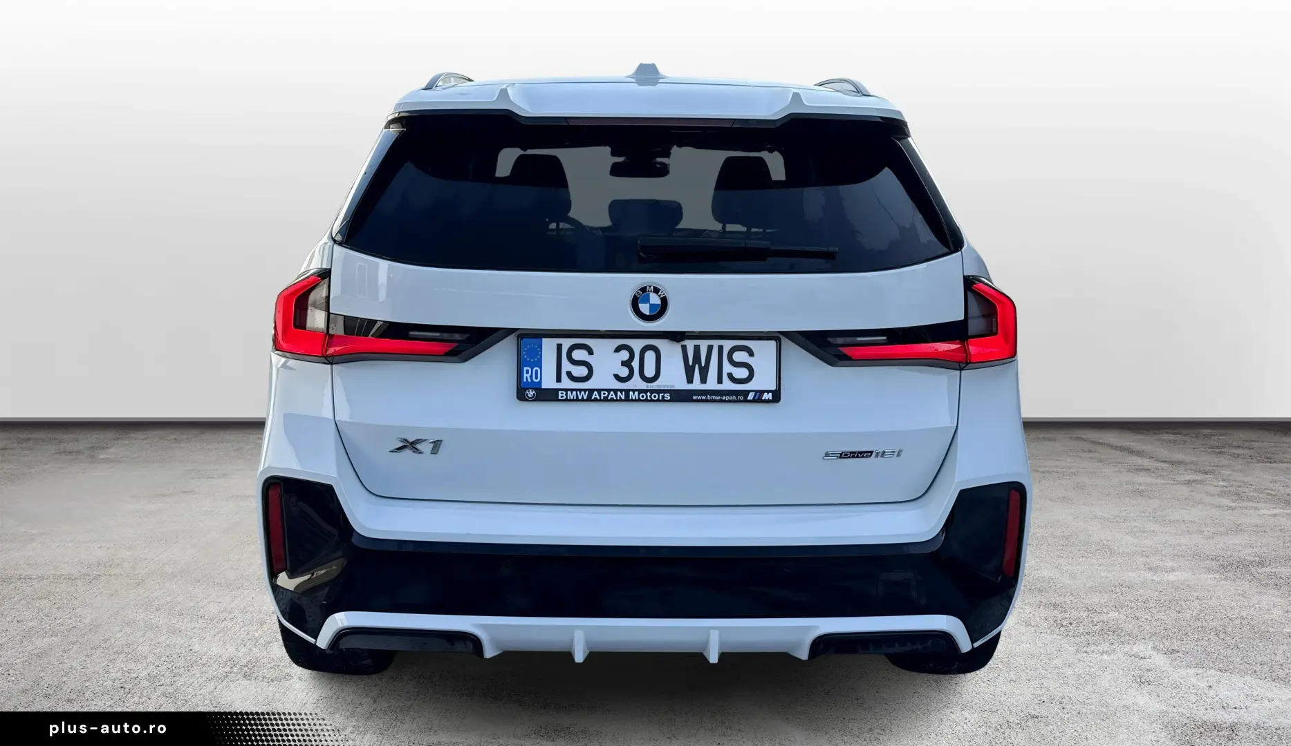 BMW X1 XDRIVE 1.8I - Panoramic - Masaj -Harman Kardon