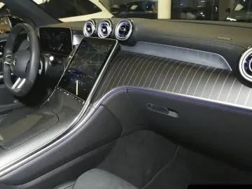 MERCEDES-BENZ GLC 200 4M Coupé AMG Night Pano 360  Distr AHK