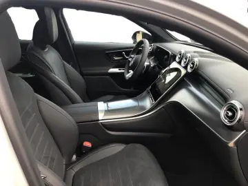 MERCEDES-BENZ GLC 300 4MATIC Coupe  AMGAdvancedPlus AHK Pano