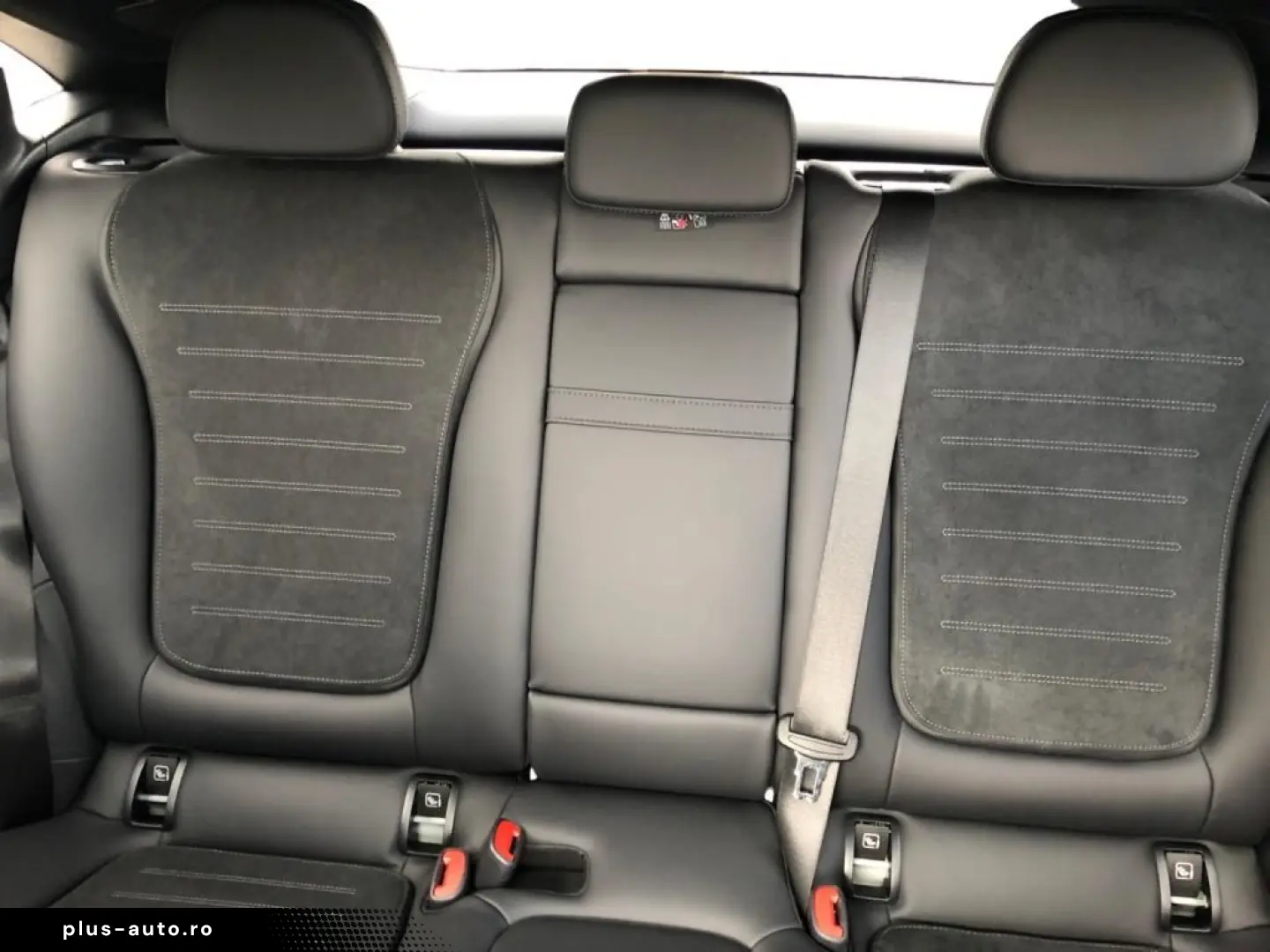 MERCEDES-BENZ GLC 300 4MATIC Coupe  AMGAdvancedPlus AHK Pano