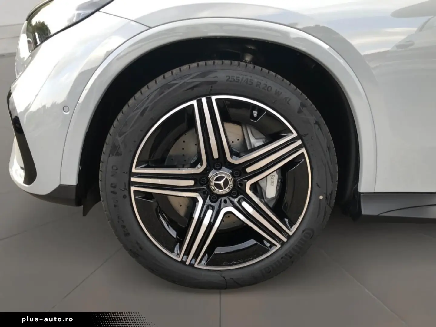 MERCEDES-BENZ GLC 300 4MATIC Coupe  AMGAdvancedPlus AHK Pano