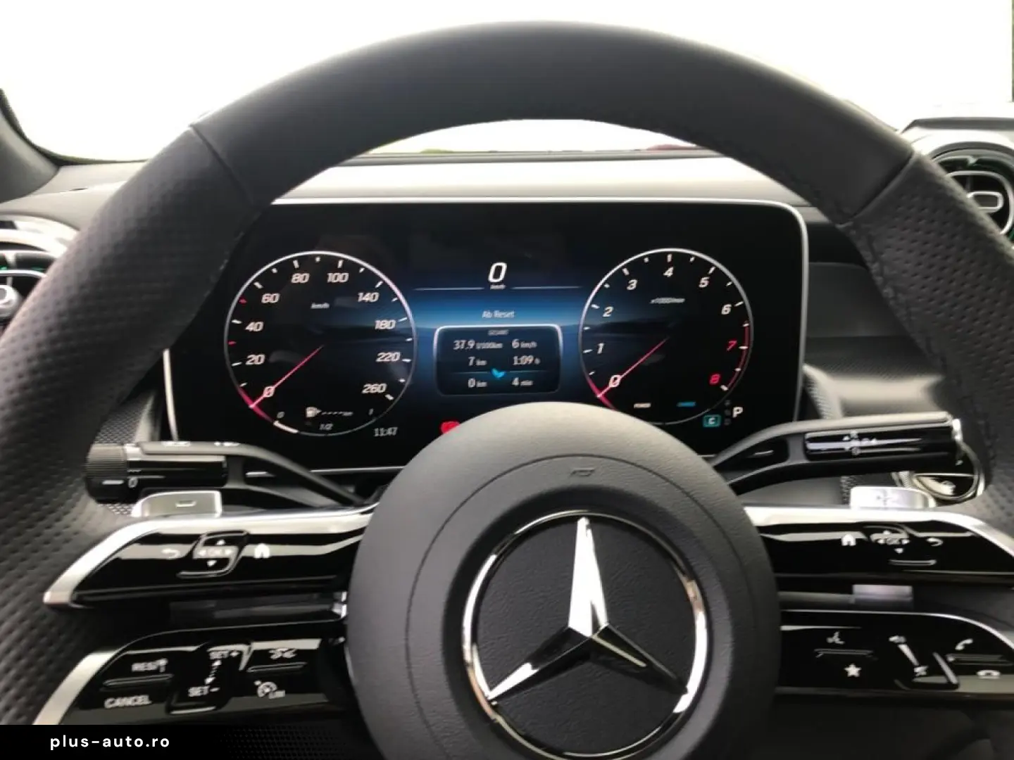 MERCEDES-BENZ GLC 300 4MATIC Coupe  AMGAdvancedPlus AHK Pano