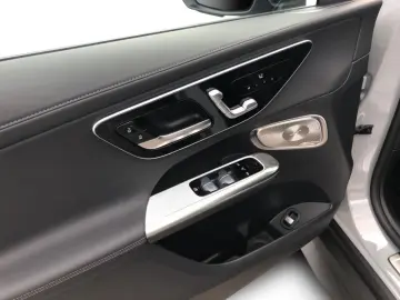 MERCEDES-BENZ GLC 300 4MATIC Coupe  AMGAdvancedPlus AHK Pano