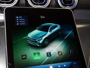 MERCEDES-BENZ GLC 300 d 4M Coupé   AMG BURM NIGHT MEMO 360