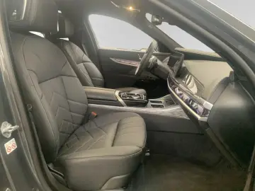 BMW 750e xDrive