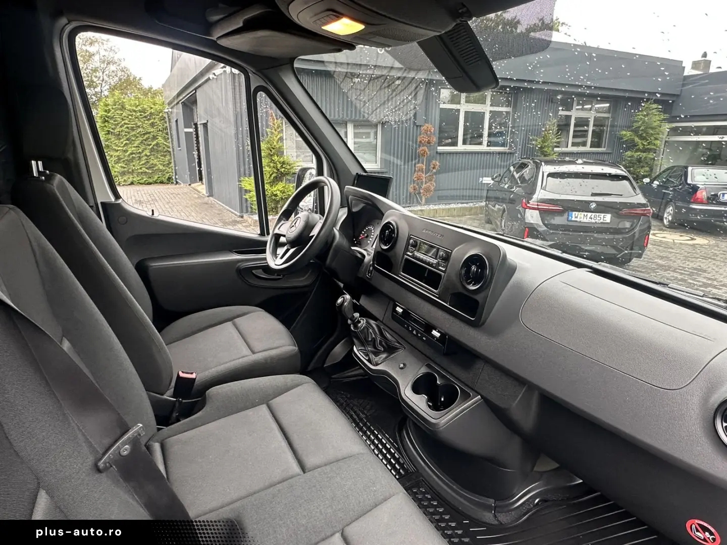 MERCEDES-BENZ Sprinter 211 CDI WORKER Plus L2 HECKTÜR 180