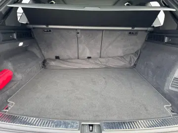 VW Touareg R-Line 3.0 TSI LUFT PANO AHK STANDHEIZUN