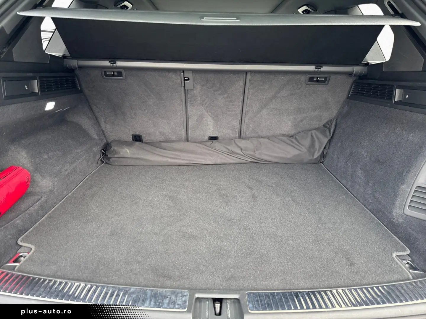 VW Touareg R-Line 3.0 TSI LUFT PANO AHK STANDHEIZUN