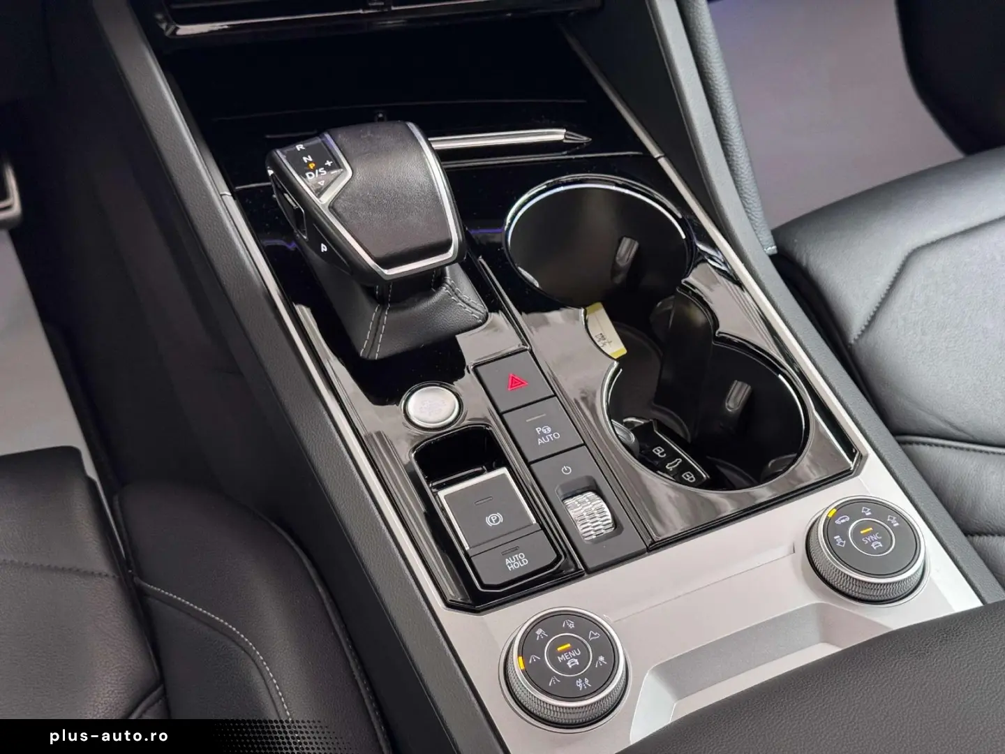 VW Touareg R-Line 4Motion Allradlenkung 360 Softclo