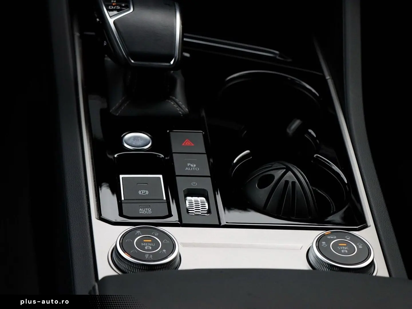 VW Touareg R-Line 3.0 V6 TSI 4MOTION LEDER AHK LUFT