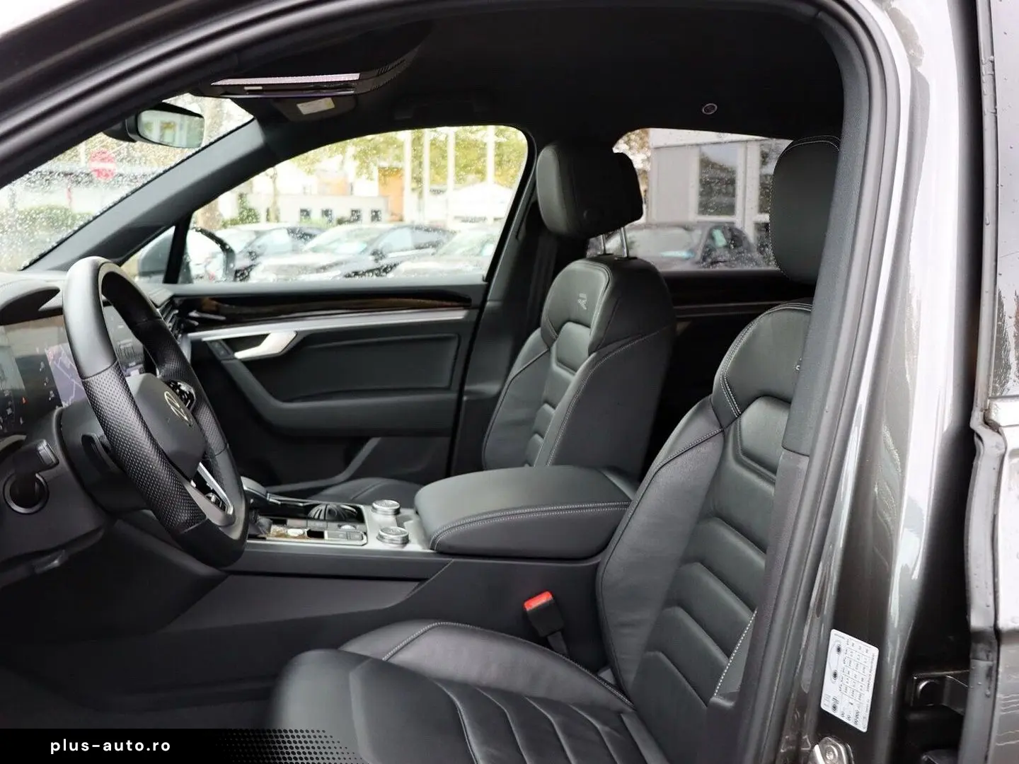 VW Touareg R-Line 3.0 V6 TSI 4MOTION LEDER AHK LUFT