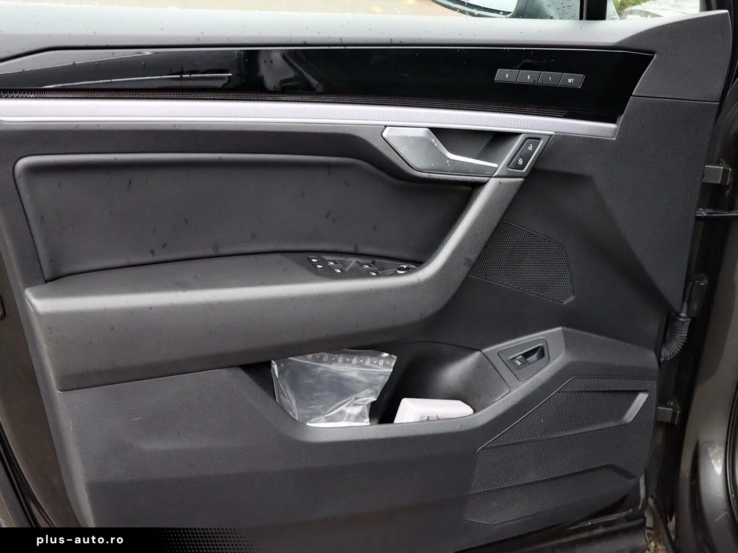 VW Touareg R-Line 3.0 V6 TSI 4MOTION LEDER AHK LUFT