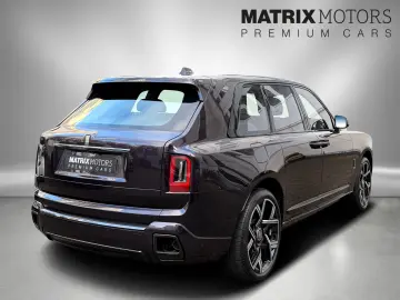 ROLLS ROYCE Cullinan Black Badge ShootingStar Massage 23