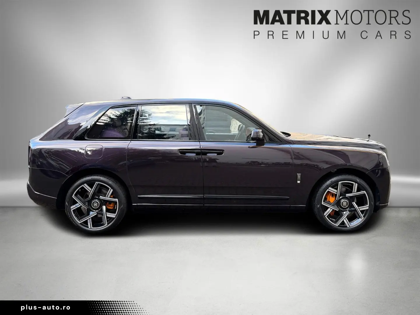 ROLLS ROYCE Cullinan Black Badge ShootingStar Massage 23