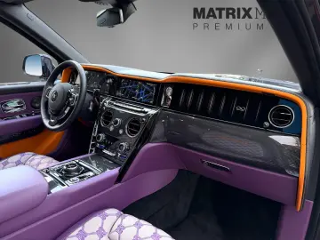 ROLLS ROYCE Cullinan Black Badge ShootingStar Massage 23