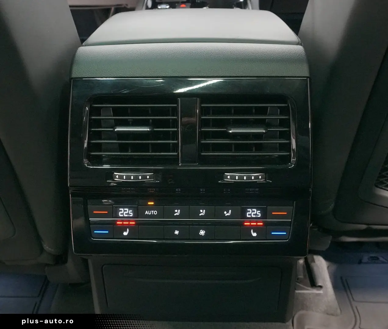 VW Touareg 3.0 TSI R-Line 4Mot. NIGHT STDHZ AHK AIR