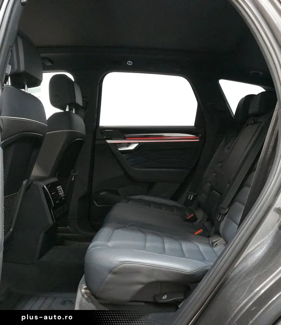 VW Touareg 3.0 TSI R-Line 4Mot. NIGHT STDHZ AHK AIR