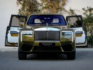 ROLLS ROYCE Cullinan -