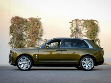 ROLLS ROYCE Cullinan -