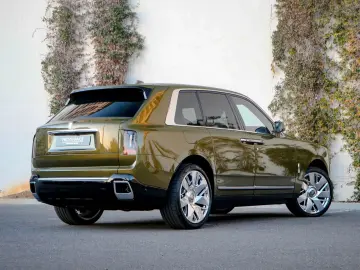 ROLLS ROYCE Cullinan -
