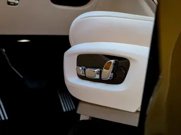 ROLLS ROYCE Cullinan -