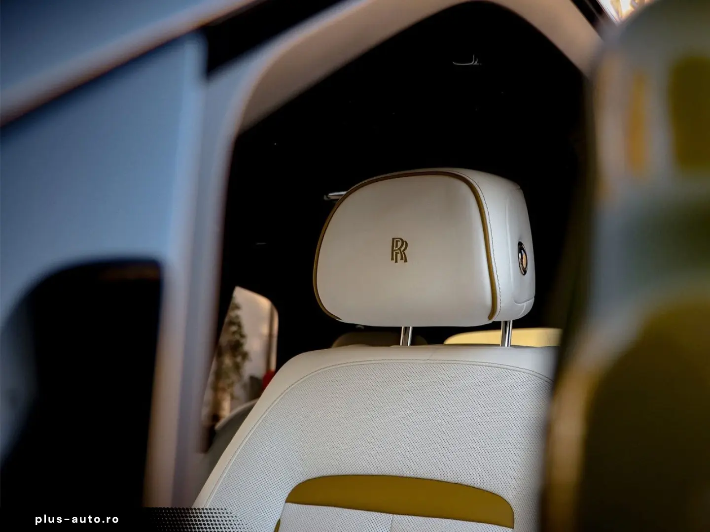 ROLLS ROYCE Cullinan -