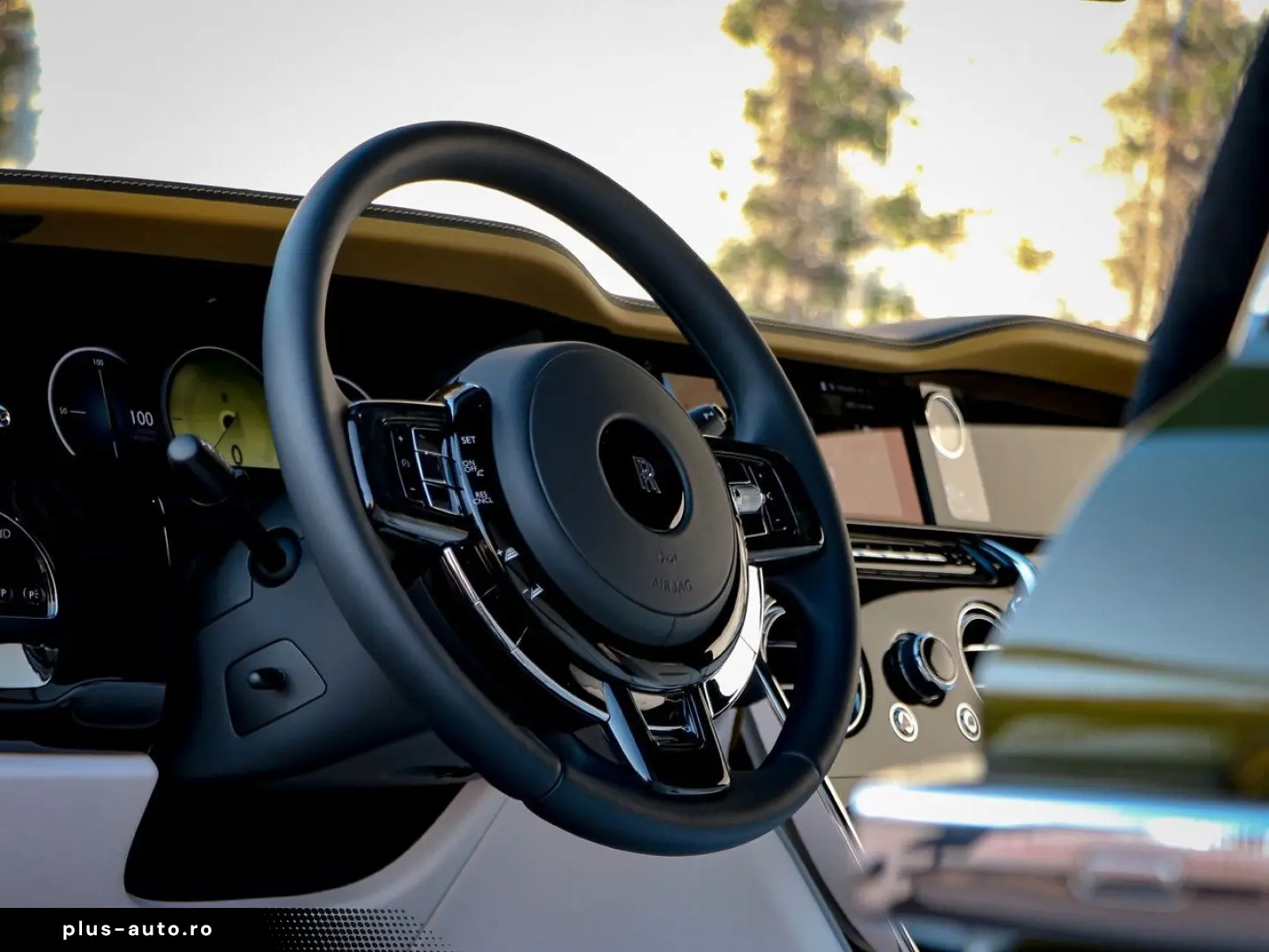 ROLLS ROYCE Cullinan -