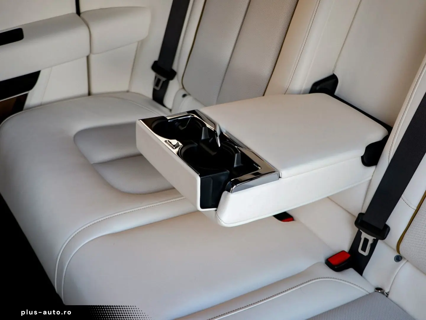 ROLLS ROYCE Cullinan -