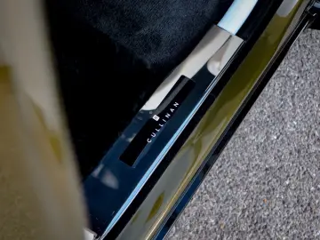 ROLLS ROYCE Cullinan -