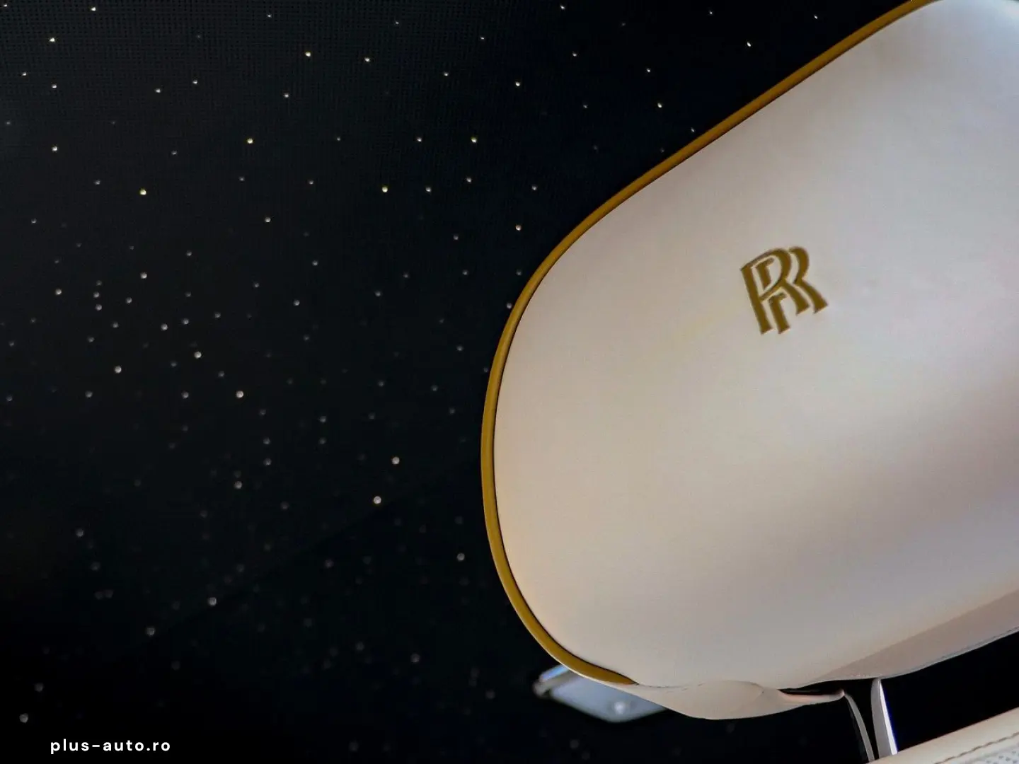 ROLLS ROYCE Cullinan -