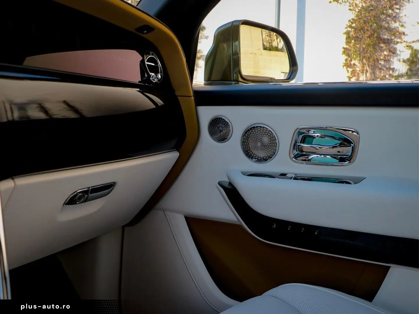 ROLLS ROYCE Cullinan -