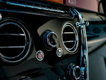 ROLLS ROYCE Cullinan -