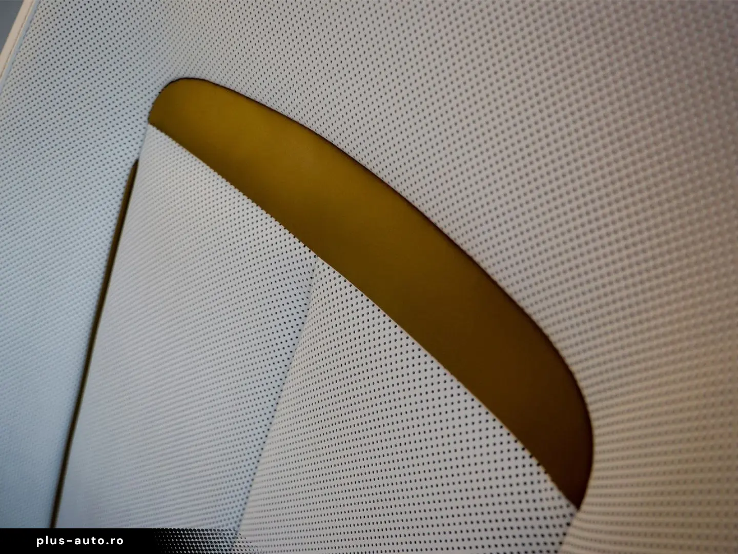 ROLLS ROYCE Cullinan -