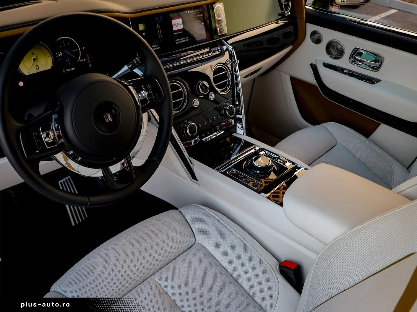 ROLLS ROYCE Cullinan -