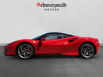 FERRARI Rosso Corsa Lift Kamera PDC Carbon