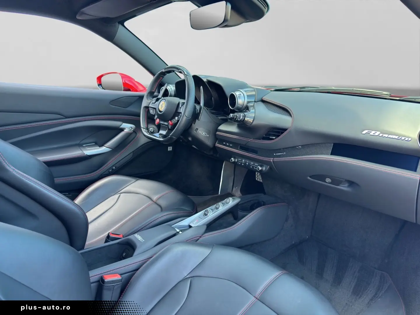 FERRARI Rosso Corsa Lift Kamera PDC Carbon