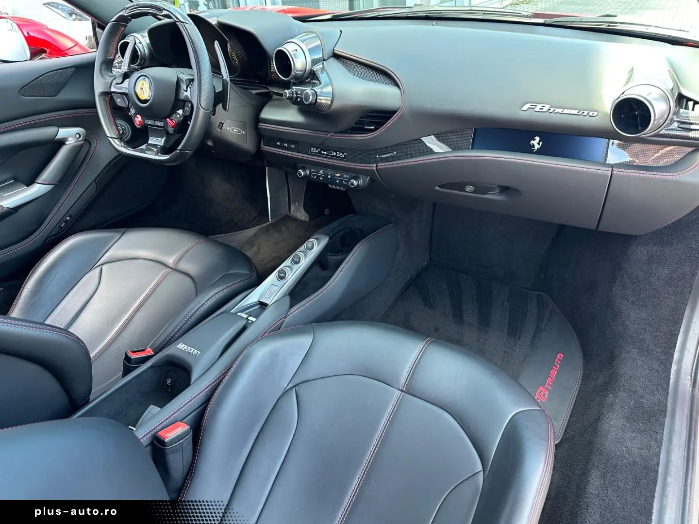 FERRARI Rosso Corsa Lift Kamera PDC Carbon