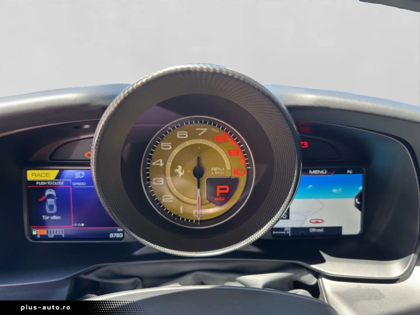 FERRARI Rosso Corsa Lift Kamera PDC Carbon