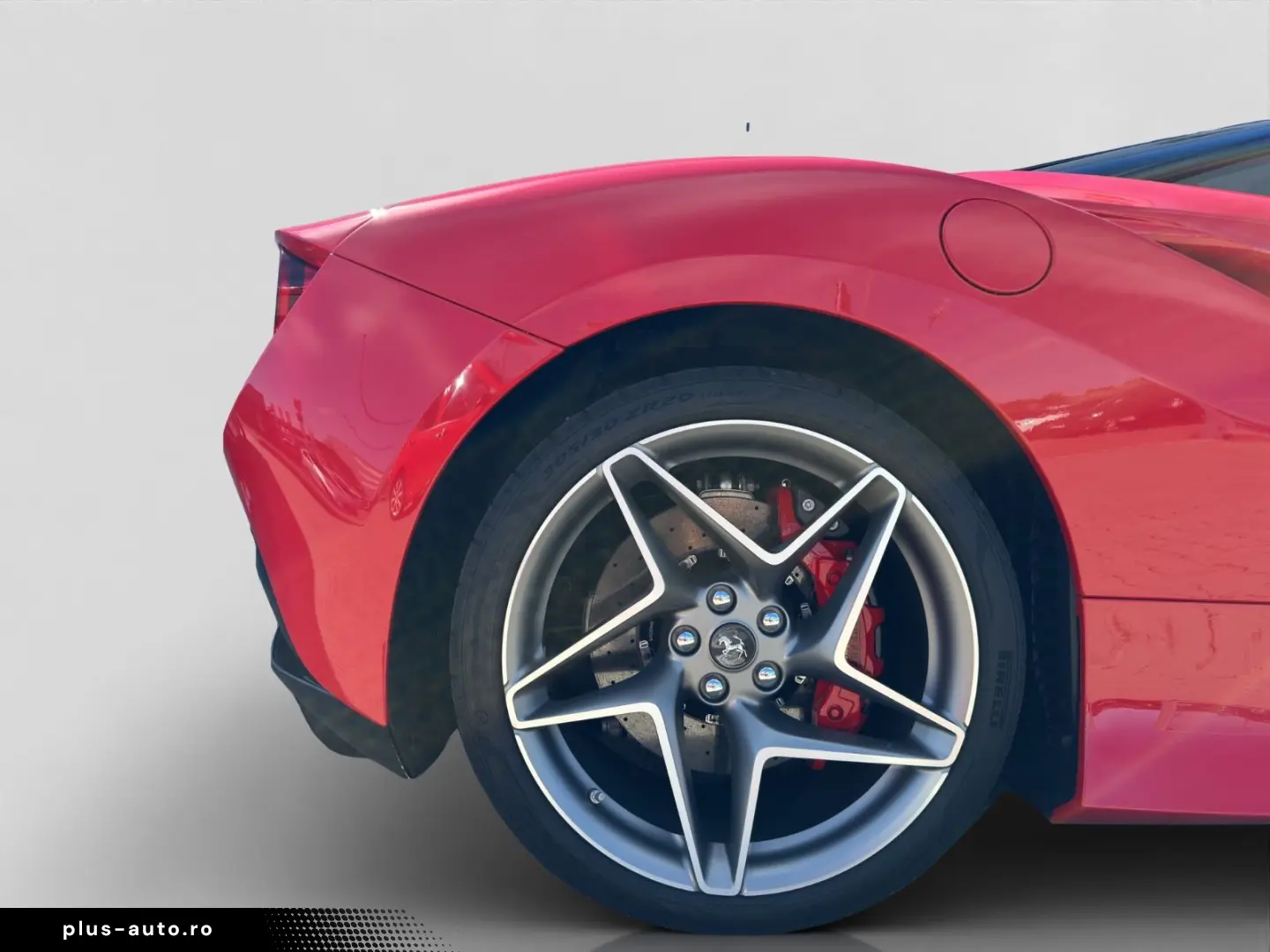 FERRARI Rosso Corsa Lift Kamera PDC Carbon