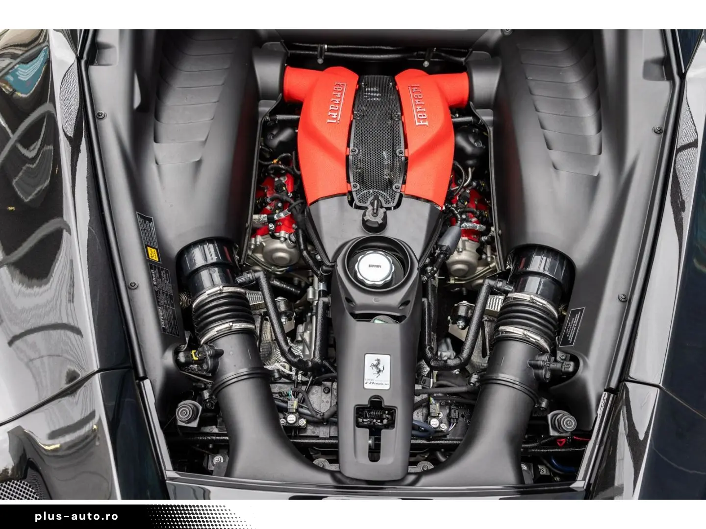 FERRARI F8 Tributo 1. Hand Carbon Rennsitze