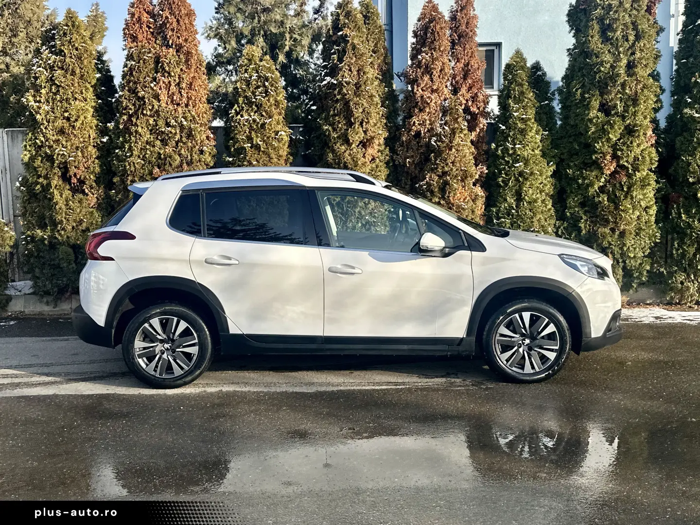 Peugeot 2008   2017  navigatie  136.000 km  garantie  rate