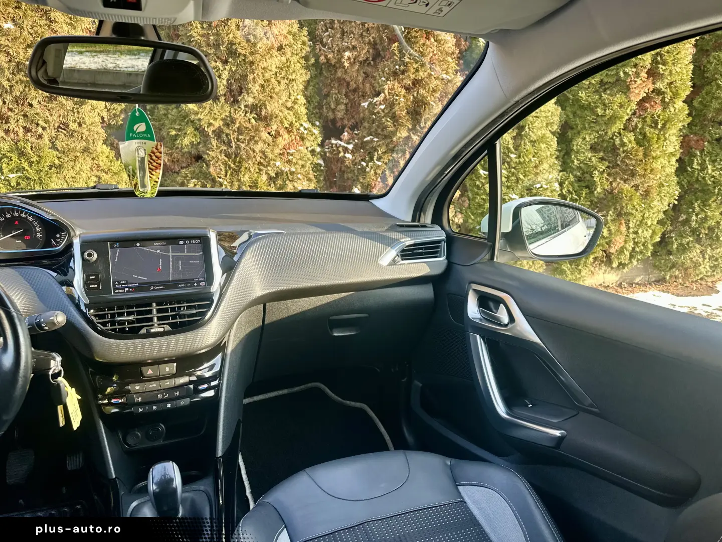 Peugeot 2008   2017  navigatie  136.000 km  garantie  rate