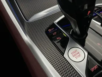 BMW X6 xDrive 40d M SPORT PANO-SKY 22Z 360 MASSAGE